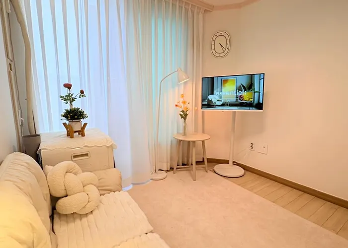 The Urban Oasis Hongdae Appartement *